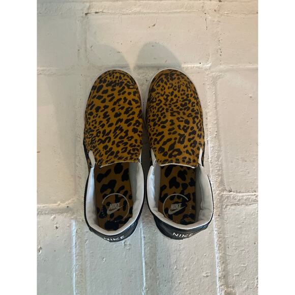 Nike Court Legacy Slip-On Leopard Cheetah Print Shoe US Size 7 - Picture 5 of 6